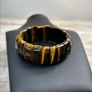 Gorgeous Tigers eye stone stretch Bracelet